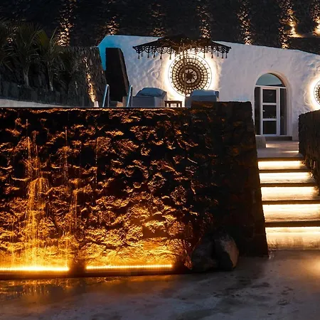 Hotel Theano Cave & *