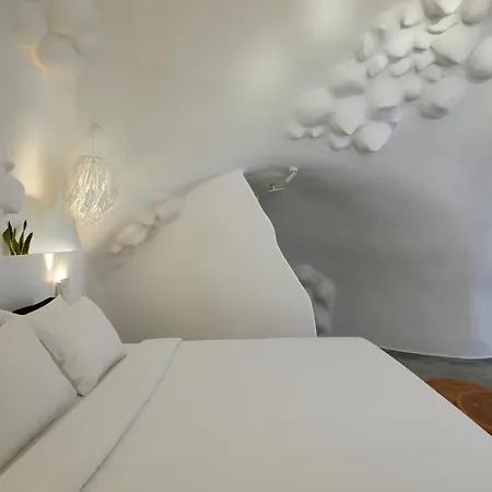 Theano Cave & Imerovigli (Santorini)