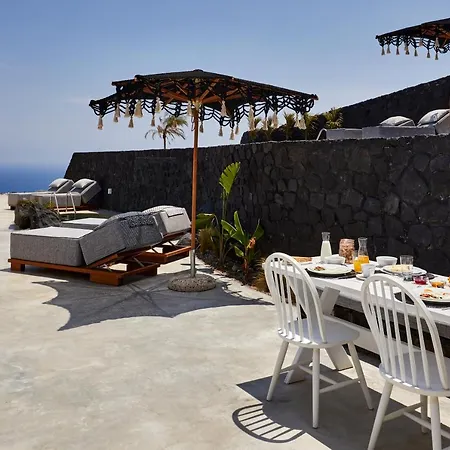 Theano Cave & Hotel *