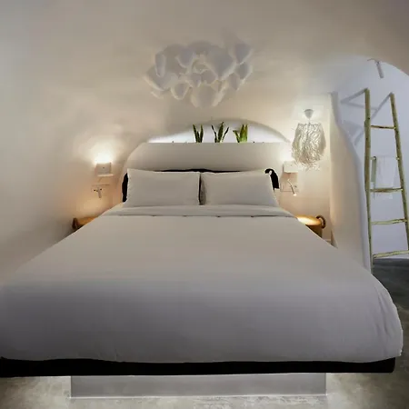 Hotel Theano Cave &